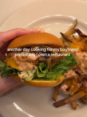 We have in n out at home 🤭 #cookingasmr #glutenfree #innout #burgers #dinneridea 