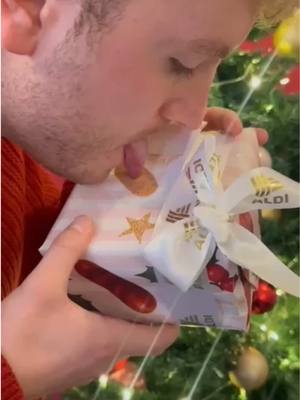 Finally, an excuse to lick our wrapping paper 🥓 If you want your own Pigs in Blankets lickable wrapping paper, head to the link in bio 👆 #WrappingPaper #PigsInBlankets #AldiUK #AldiTikTok