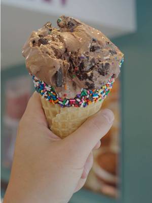 scoop your chocolate lover dream combo🍦🌈🍫