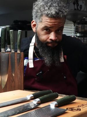 Starter knife set? I got you. @HexClad 