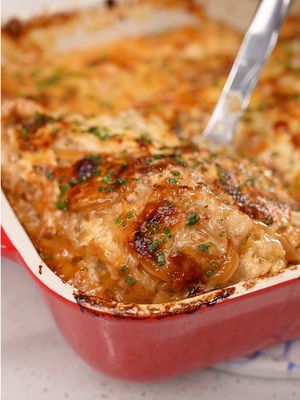 Caramelized Onion & Gruyère Scalloped Potatoes. Rustic, cheesy, rich — no mandolin, no fuss. Thick-cut Yukon Golds, sweet onions, and a creamy Gruyère sauce baked until golden. Ingredients 5 large onions, thinly sliced 1 tbsp olive oil Salt & pepper 1 tbsp red wine vinegar 6 Yukon Gold potatoes, peeled and sliced into thick rounds 3 tbsp butter 3 tbsp all-purpose flour 2 cups whole milk 1 cup heavy cream 2 cups shredded Gruyère cheese 1 cup shredded Monterey Jack or cheddar 1 tbsp chopped rosemary 1 tbsp chopped thyme Salt & pepper to taste Method Caramelize onions in oil with salt and pepper until deep golden. Add red wine vinegar, reduce, remove from pot. Keep potatoes in water until needed. Melt butter in the same pot, add flour, cook 1 minute. Whisk in milk and cream, reduce until thick. Stir in Gruyère, Monterey Jack, rosemary, thyme, and season. Add a thin layer of sauce to a baking dish. Layer potatoes, season lightly, add sauce, add caramelized onions, repeat, and finish with cheese. Cover and bake at 350°F for 1 hour, uncover and bake 30 minutes until bubbling and golden. #EasyRecipes #scalloppotatoes 
