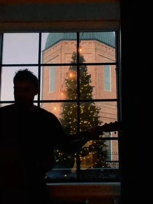 Holiday Blues is out now, and I’m so grateful for everyone who’s already listened. I wrote this one for the hearts that feel a little ache when the holidays come around. If you’re carrying someone in your thoughts this season, I hope this song brings you comfort and reminds you that you’re not the only one. Listen now: vyd.co/holidayblues  #OmerNetzer #countrymusic #holidaymusic #christmasmusic #NewRelease