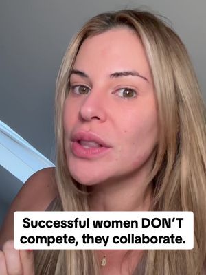 Secure women don’t tear each other down, they lift each other up.  Hype up strangers on the internet Give compliments freely Empower those around you Because when you lift others up, you lift yourself up too. 💜  #women #success #confidence #mindset #growth 