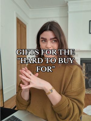 I’ll admit that I am a terrible person to buy for - I don’t envy my friends or family for having to think up extremely novel items to gift me. But they do!  Here are some gifts I’ve received that I’ve LOVED, or just items that are good for those people who have a lot of things already. #GiftGuide #GiftIdea #WhatToBuy #Christmas #TheWardrobeEdit