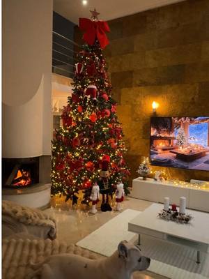 2025 Xmas tree is finally up 🙆🏼‍♂️ #christmas #xmastree #christmasdecor 