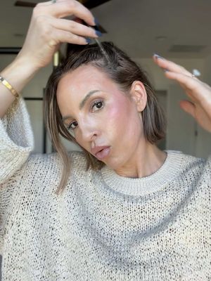 Since SO many of you have been messaging me about @One Skin, I wanted to give you a heads up that their once-a-year sale starts Nov 24 and runs through Dec 1. The savings stack (even on bundles), which is honestly the only time I stock up. Figured I'd share since so many of you have been waiting for this! 