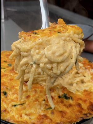 New Orleans baked macaroni is one of a kind. It's something most of us grew up eating. Would you give this a try? This recipe can be found in my cookbook on my website in my bio. #risascuisine #bakedmacaroni #neworleans