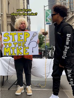 This one felt like a late-night text you never sent 📱 @imaustinrogers  #steptothemike #publicperformance #freestyle #streetperformer #singer 