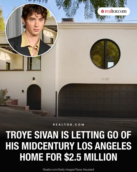 Built in 1958, 3 beds, 3 baths #troyesivan #midcenturymodern #midcentury #realestate #losangeles 