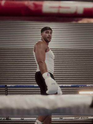 Whilst they talk, I train. 🤷🏻‍♂️