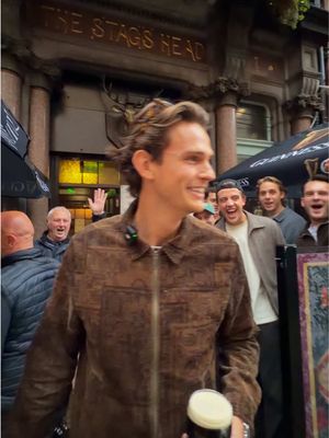 The hunt goes on… 🍺 Guinness €7.10 📍 The stags head, Dublin  #schoonerscorer #dublin #fyp 