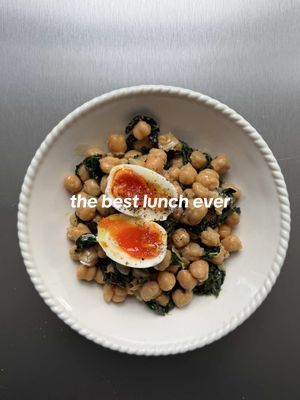 anchovy, kale, loads of garlic and brothy chickpeas smashed into gorgeously buttery toast with jammy eggs. could write a love letter to this lunch. every flavour I love under the sun, keeps you full for ages and takes about 10 mins to make. One for a chill bright day like today that’s for sure! 6-6.5 mins for your jammy eggs then plunge into ice water  Fry off garlic, loads of anchovies and chilli flakes in plenty of olive oil. Chickpeas with broth go in then add your kale or cavolo Nero and wilt down. You can add lemon and parsley here too. Smash the whole thing onto super buttery toast. Thank me later.