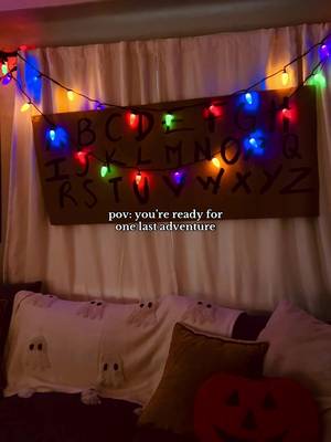 can’t believe the day is finally here - it’s so bittersweet!!! happy stranger things day!! 🖤❤️ • this show has been such a fun adventure and i’m so sad to see it end. 🖤 • @Netflix @Stranger Things  • • #strangerthings #strangerthings5 #strangerthingsvibes #christmasdecor #christmaslights 