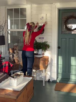 Decorating for Christmas 🎄 with @DESENIO - POSTERS ONLINE  Use my code JESSICA45 for 45% off prints & 10% off frames - valid until midnight on December 10th  #desenio #desenioposter #christmas #christmasdecorating #alpine 