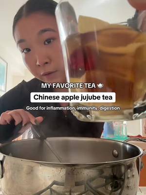 CHINESE APPLE JUJUBE TEA ☕️ 🍎  Measure with your heart ❤️  APPLES DRIED JUJUBES DRIED LONGAN DRIED HAWTHORNE DRIED LOTUS SEEDS DRIED LILY BULBS  ADDITIONAL ADD-INS CAN BE: GINGER  CINNAMON STICKS #tea #tcm #traditionalchinesemedicine #healthytea #homemade          know best