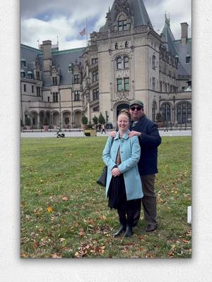 @Bostonscally had the perfect match to go with this outfit, shortly after being at the mansion it was colder than penguin cheeks and pouring down snow #OOTD #mensfashion #style #biltmoreestate #vacation  