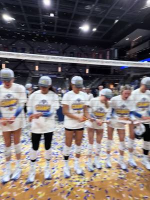 Things that just mean the most ✂️  @Kentucky Volleyball #SECVB #SECTourney #SEC #volleyball #womenssports 