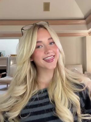 cute fit and blowout always! #zeelool #blondehair #outfitinspo #paisleenelson #lipsync 