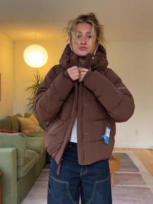 Will be wearing this jacket literally all winter, thank you @Columbia Sportswear 🥹🤎 #gifted #amazepuff 