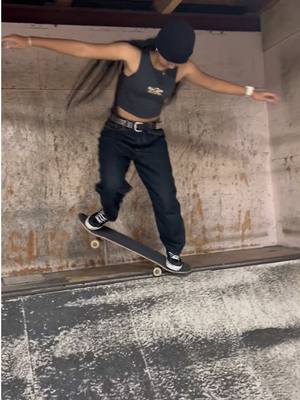 ☃️今年もあと1ヶ月くらいで終わっちゃう💦#skategirl #スケボー女子 #fyp #08 #おすすめ 