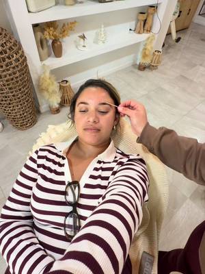 ✨ Brow lamination & tint day! ✨ Come with me to get fluffy, clean-girl brows @@solsbrows 💕 #browlamination #browtint #laminatedbrows #browtransformation #beauty 