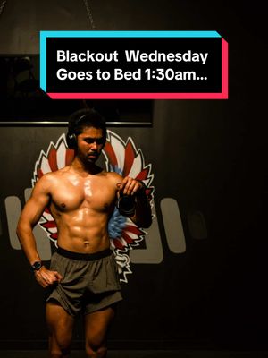 I’ll have a good time with some pals. I’m still up early getting to the gym & want to beat everyone that went out last night 😅 #blackoutwednedsay #gymmotivation #thanksgiving #thanksgivingworkout 