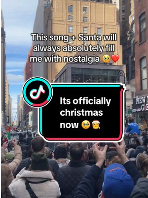 My favorite tradition of Santa in the parade 🎅❤️🥹#creatorsearchinsights #santa #christmas #parade #johnlennon 