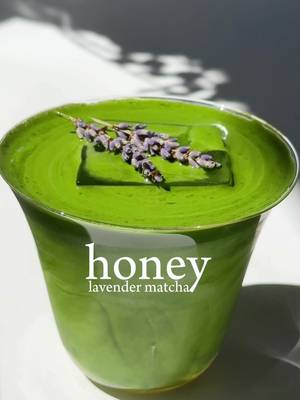 🍯🪻honey lavender matcha latte — 1tbsp lavender infused honey  — 2tsp matcha + 45ml of 175F water — 150ml milk #homecafe #matchalover #matchalatte #matcharecipes #aestheticdrinks  