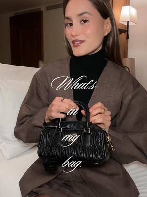🤎 what’s in my bag #paris #whatsinmybag #grwm