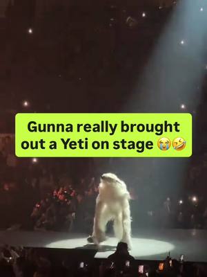 Gunna doesn't have any songs that require him to bring a furry Monster on stage 😭 🎥: mutedera/ tt
