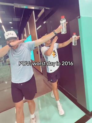 bottle flip days🥹✌️ #dudeperfect #nostalgia #trickshot 
