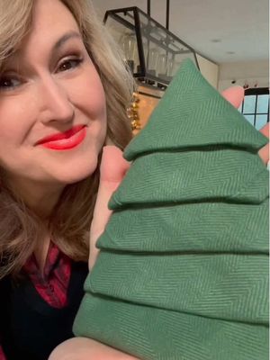 Tree Napkin Fold 