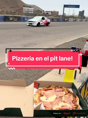Habías visto una pizzería en el Pit lane? Aquí hay una!#pizza #espaolesporelmundo #peruracing 
