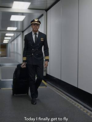 dreams don’t just take you places, they bring you back to home. congrats to captain malik sinegal on taking his first flight home to dakar, senegal and giving his family a homecoming they’ll never forget.