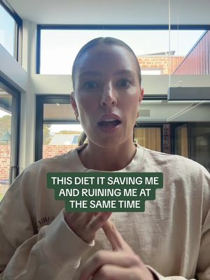 Low inflammation diet and easy to digest foods. No gluten, dairy, alcohol or sugar… I feel amazing because of it. But how tf does this become my new norm. Eating meals out has been tough and one ‘off meal’ leaves me super bloated. But my endo pain has gone down. #lowinflammation #guthealth 