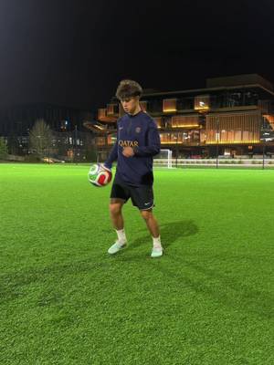 #football #Soccer #footy #skills 