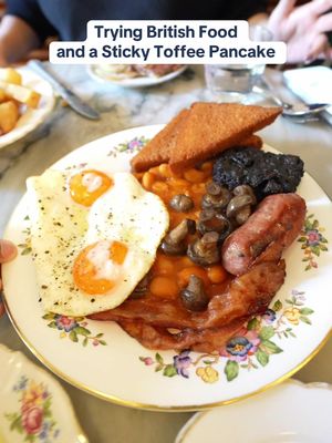 Trying British Food and a Sticky Toffee Pancake at Lords 📍506 LaGuardia PI, New York, NY 10012 #britishfood #foodreview #stickytoffeepudding #nycfood