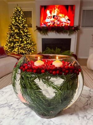 Elegant Christmas Candle Centerpiece DIY #christmasdecorating #christmasdecor #christmasdecoratingideas #DIY #vasestyling