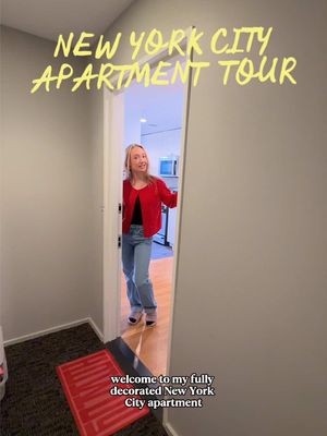 please be nice to my camerawoman (aka my mom) she was doing her best #nyc #nycapartment #nycapartmenttour #apartmenttour #nycapartments 