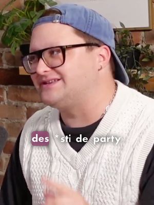 PAS de Douches! Épisode 6 de C’EST QUI TA MÈRE avec Mona de Grenoble #podcast #humourquebecois #tabarnak