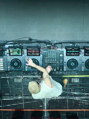 THIS IS SYNC. No pre-record.  #dj #housemusic #pioneerdj #cdj3000x #jameshype 