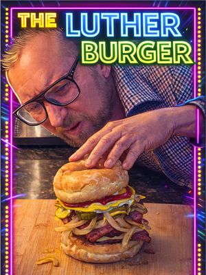 The world famous 5000 calorie Luther Burger. 🍔 #lutherburger #famousburger #burgerrecipe 