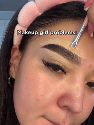 The worst 😢 @sima_pernebekova #makeupproblems 