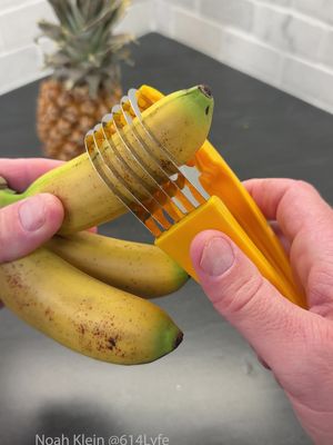 Mini banana vs banana slicer #satisfying #asmr #Foodie