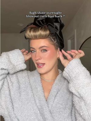 The most perfect overnight heatless blowout routine with @Olaplex Nº.7 Bonding Oil 🎀🩰🍰🍒 #Olaplex #Olaplexpartner #heatlesscurls #overnightblowout #hairoil 