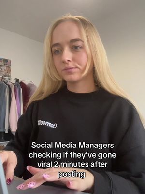 Social Media Managers 💅🏼 nerding out 🤓 #SocialMediaManager #ContentCreator #SocialMediaMarketing #SocialMediaGirlie #socialmediaagency 