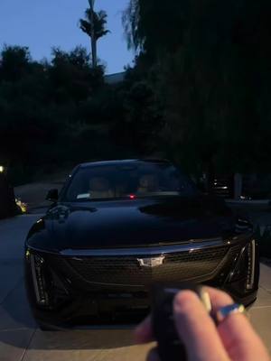 This LYRIQ is definitely designed to shine. Now, let’s see your Cadillac. IG: @amg6343 #MyCadillac