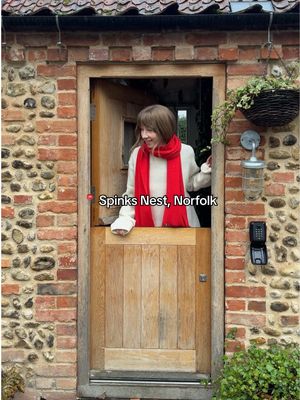 Replying to @Emi we stayed at Spinks Nest in Norfolk ✨ #cozycottage 