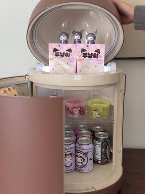 restock my mini fridge with me ✨ back by popular demand! items listed in order: Jelly.b Kuromi Grape Drink Punyangi Pudding Jelly Grape Flavor Assorted fruit Amandier Kuromi Berry Flavored + Passion Fruit and Mango Soda High Up Kuromi Grape Ramune Flavored Soda Nagoya Cake Strawberry Flavor Yanjinpuzi Hello Kitty Konjac Jelly Strawberry + Grape + Peach Flavor #minifridge #restockasmr #kuromi #sanrio