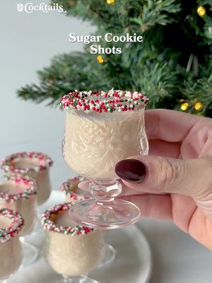 Keeping it festive all season long with these sugar cookie shots 🎄 Grab the shot glasses at the link in our bio. -3 oz. Baileys -2 oz. milk -3 oz. vodka -2 oz. amaretto -frosting & holiday sprinkles @cocktails may earn commission through links on our social. #sugarcookieshots #christmas #christmascocktails #shots #cocktails 